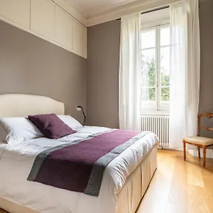  Apartment Boutique With Private And Garden Oasis
